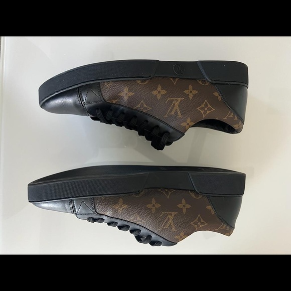 Authentic Louis Vuitton Tenis Match-Up Monogram size 8 - Picture 3 of 5
